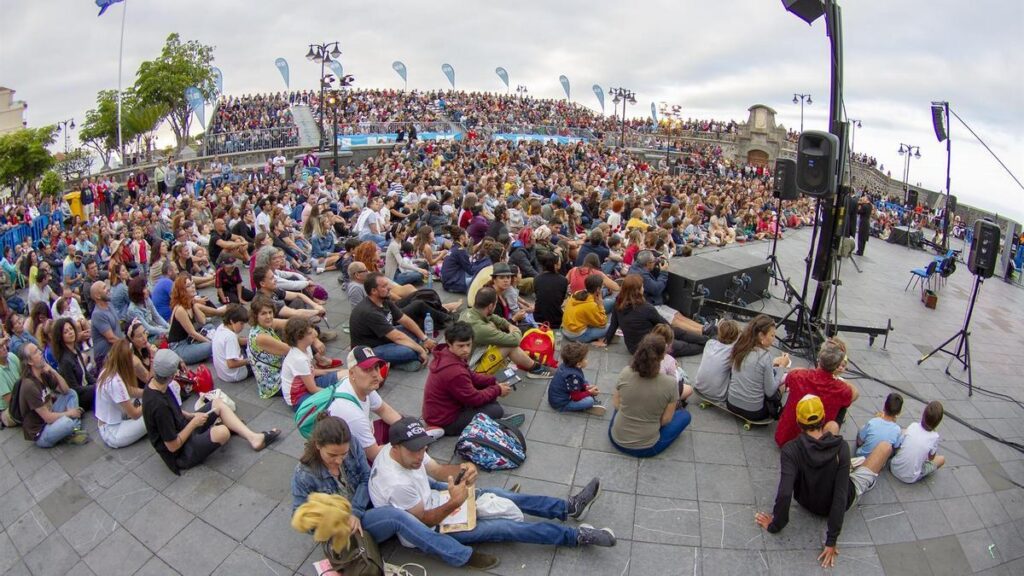 festiwal mueca w puerto de la cruz wiodace wydarzenie kulturalne na wyspach kanaryjskich w 2023 r