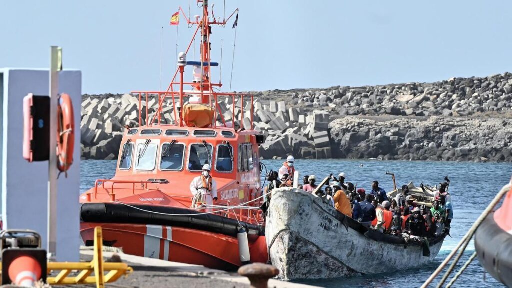 we wtorek na wyspy kanaryjskie przybylo 266 migrantow w tym 18 nieletnich i trzy kobiety