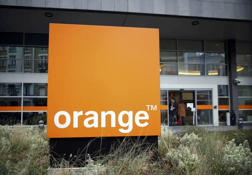 bruksela zatwierdza fuzje orange i masmovil w celu stworzenia najwiekszego hiszpanskiego operatora
