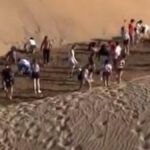 youtuberzy gromadza dziesiatki osob na wydmach maspalomas aby znalezc pieniadze za pomoca sachos i lopat