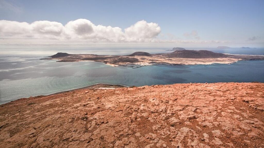 lanzarote potwierdza status swiatowego geoparku unesco