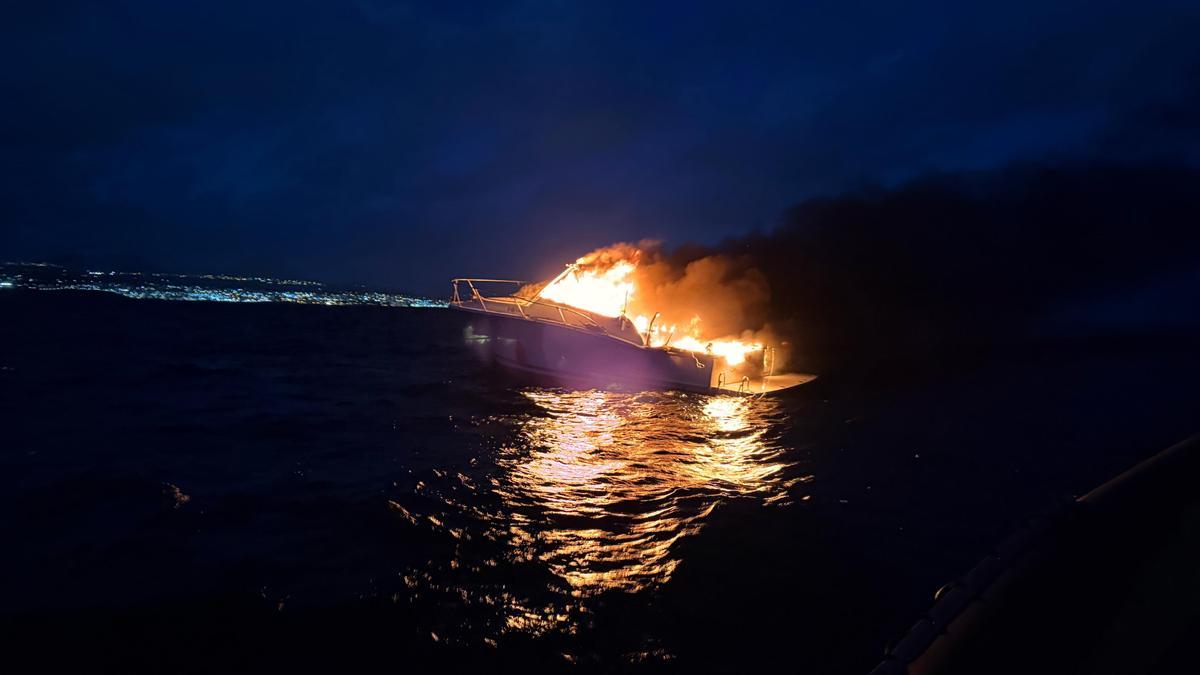 pożar łodzi na Lanzarote