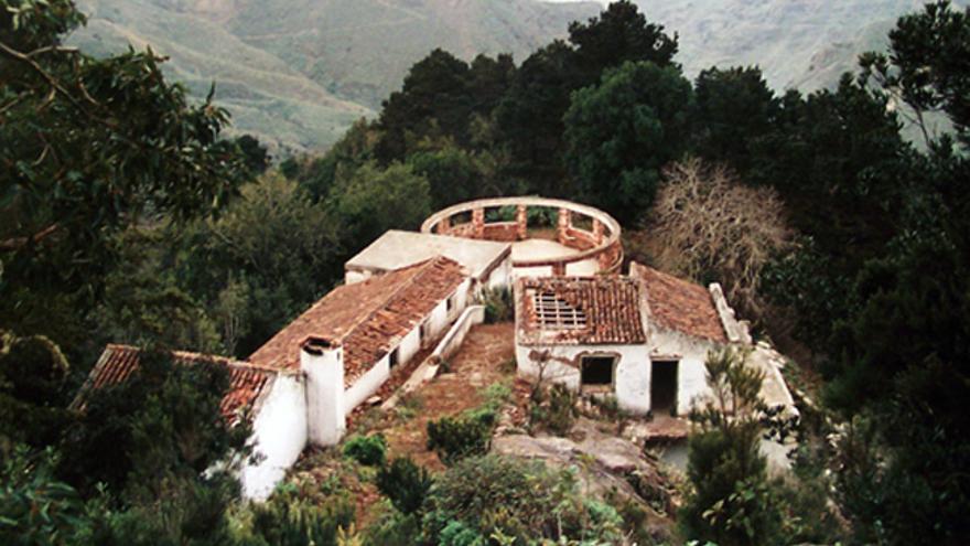 casa fuset tajemniczy dom pelen mrocznych legend