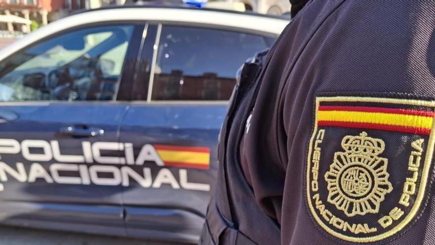 policjant wykorzystywał migrantów Wyspy Kanaryjskie