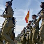 masowy protest przeciwko militaryzacji wysp kanaryjskich