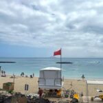 zakaz kapieli na popularnej plazy lanzarote co sie stalo