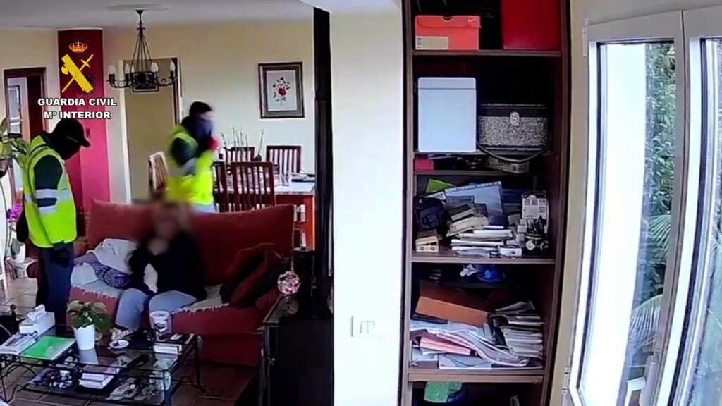 guardia civil rozbila gang na teneryfie ukradli 290 tys euro