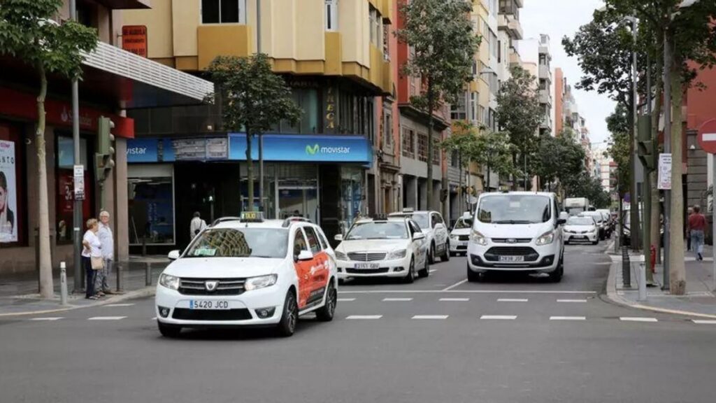 las palmas obniza podatek od nieruchomosci o 75