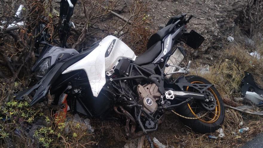 dramatyczny wypadek motocykla w las palmas kierowca walczy o zycie