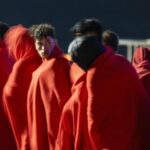 hiszpania rozpoczyna redystrybucje nieletnich migrantow