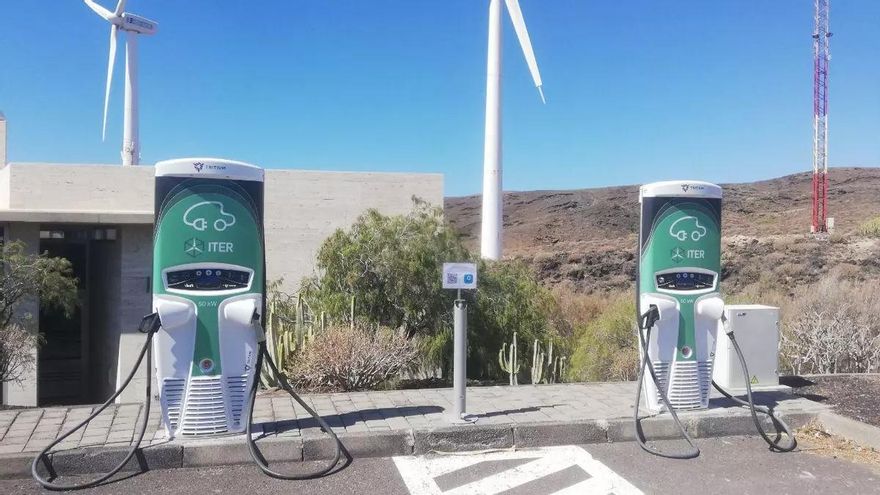 teneryfa buduje siec stacji ladowania aut elektrycznych
