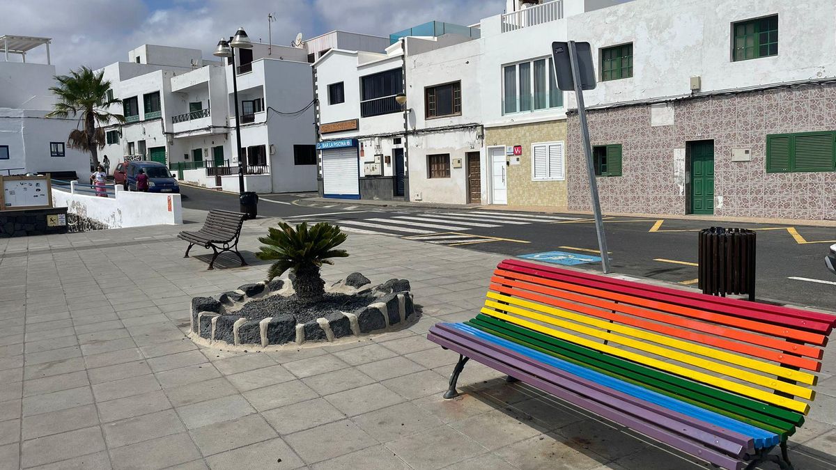 ławka LGBTI Lanzarote wandalizm