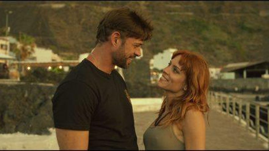 Film "Bajo un volcán" nakręcony na Teneryfie hitem Netflixa