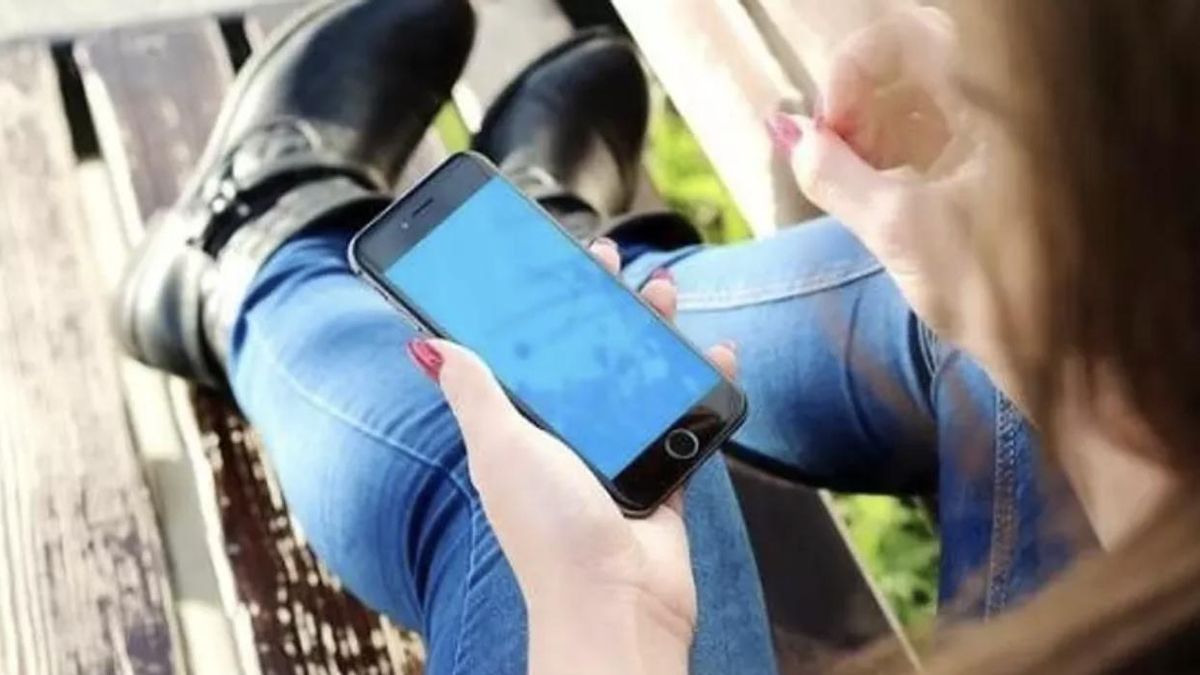 oszustwo WhatsApp Teneryfa