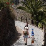 Masca na Teneryfie: Parking i droga w katastrofalnym stanie