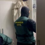 Nurka złapano przy wydobywaniu 84 kg kokainy ze statku