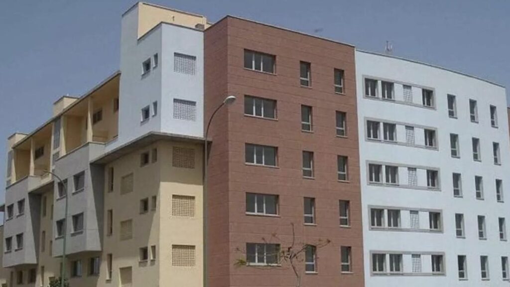 Skandal mieszkaniowy na Wyspach: oddano tylko 48 z 2703 domów