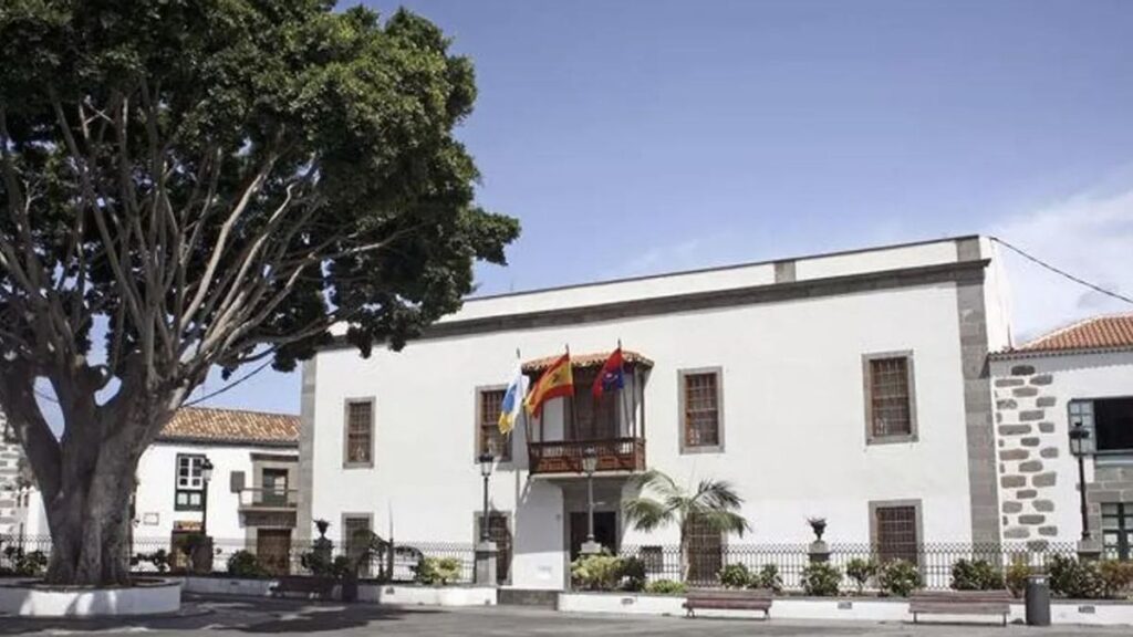 Telde: 21 urzędników straci pracę. Służby socjalne zagrożone