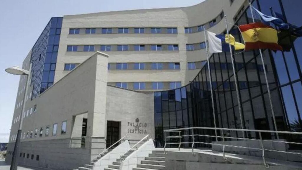 brutalny atak okupowane mieszkanie arona teneryfa wyrok