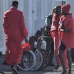 cztery osoby szpital po uratowaniu migrantow el hierro