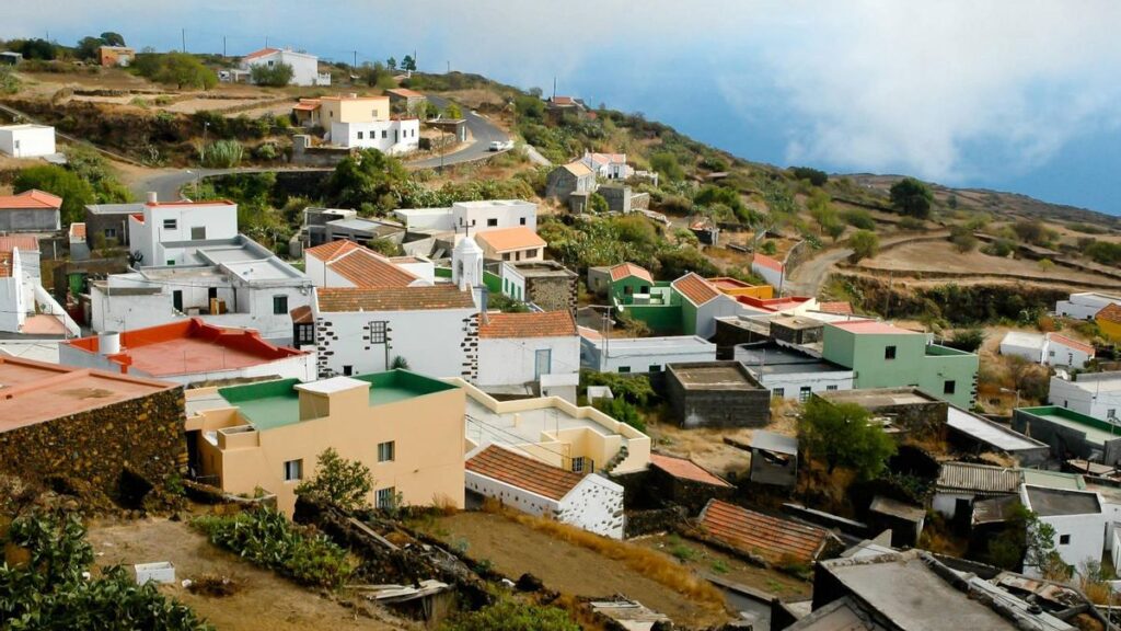 el pinar kupuje dzialke mieszkania komunalne el hierro