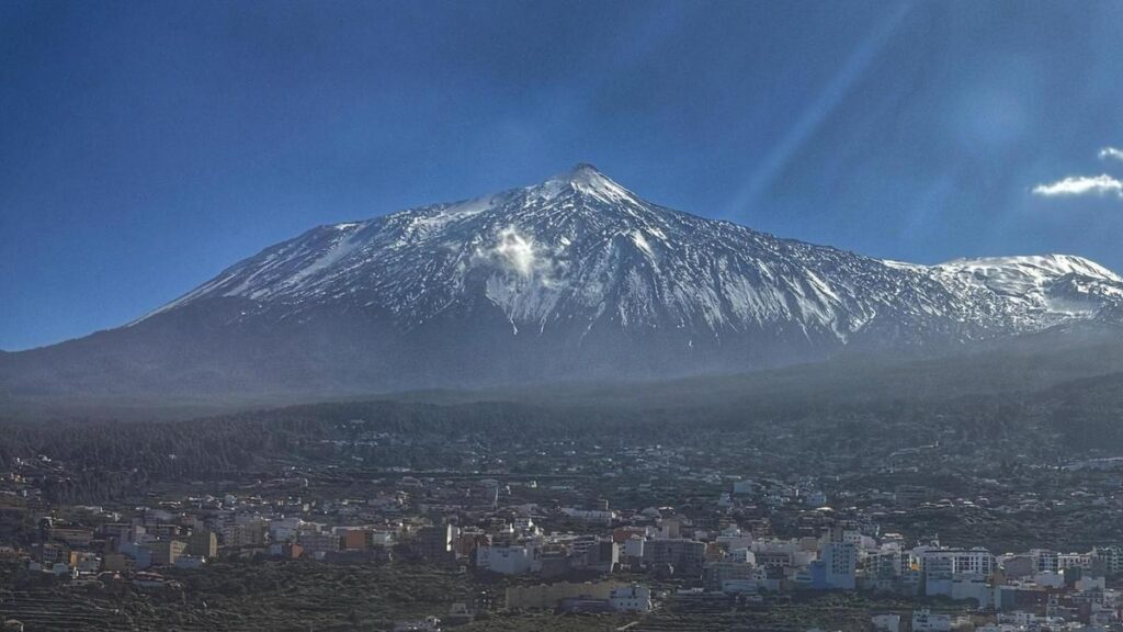 nowy roj trzesien ziemi teneryfa teide grudzien 2025