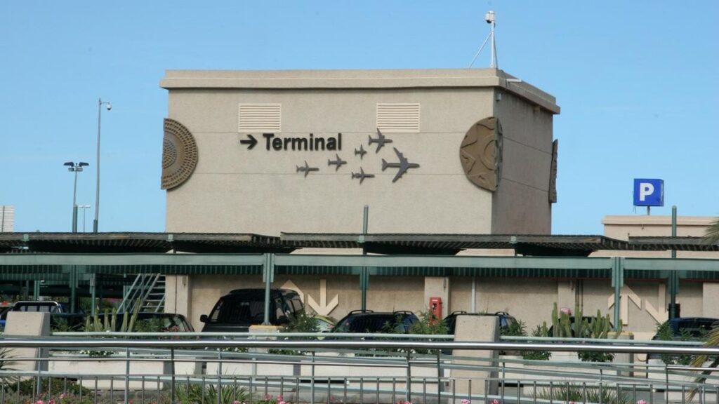 bonifikata parking lotniska kanary mieszkancy