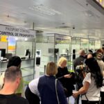 chaos kolejki lotnisko teneryfa poludniowa krytyka