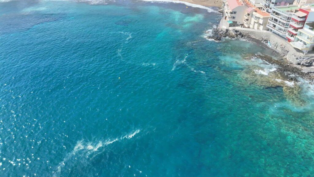 nowe zanieczyszczenie plaza salinetas telde