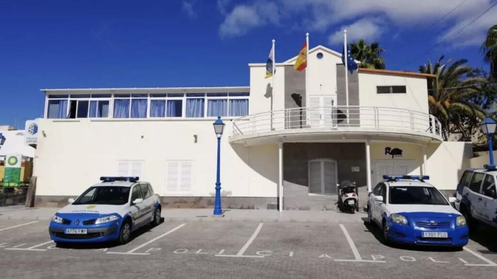 policjant mogan zatrzymany lapowki turysci mandaty