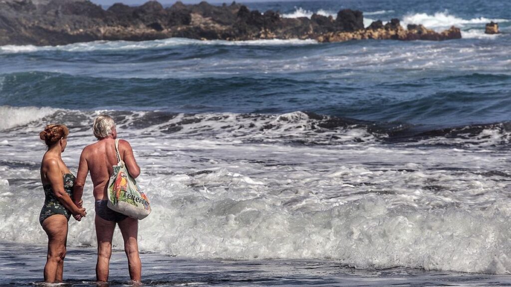 oceany kanaryjskie emituja co2 przyczyny