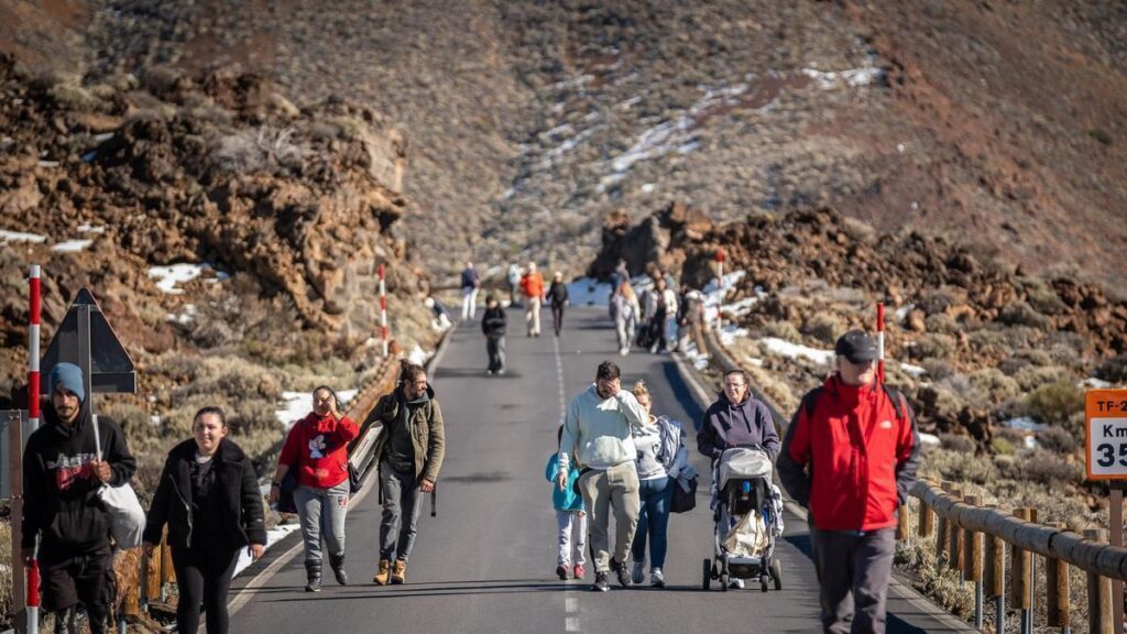 parki narodowe kanary spadek odwiedzajacych 2025