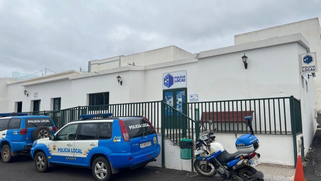 policjanci tinajo reanimacja niemowle lanzarote