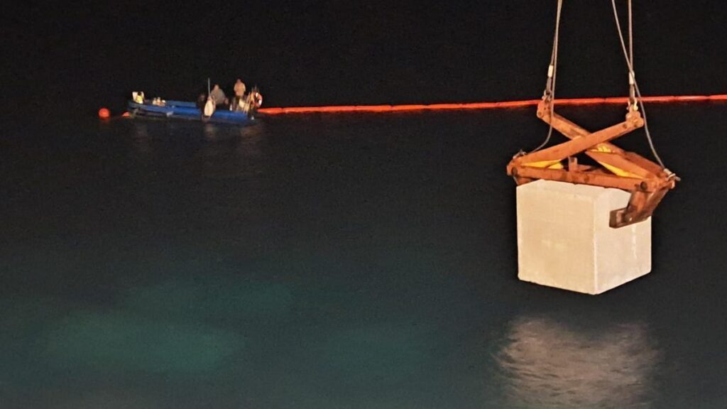 remont falochronu port los cristianos teneryfa