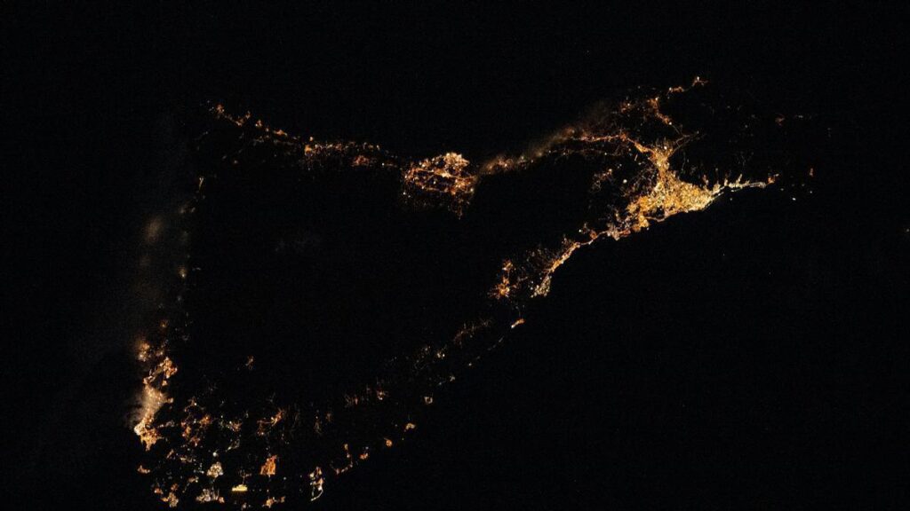 zdjecia nasa zanieczyszczenie swietlne teneryfa gran canaria