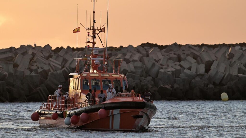 akcja ratunkowa el hierro 110 osob 20 niemowlat