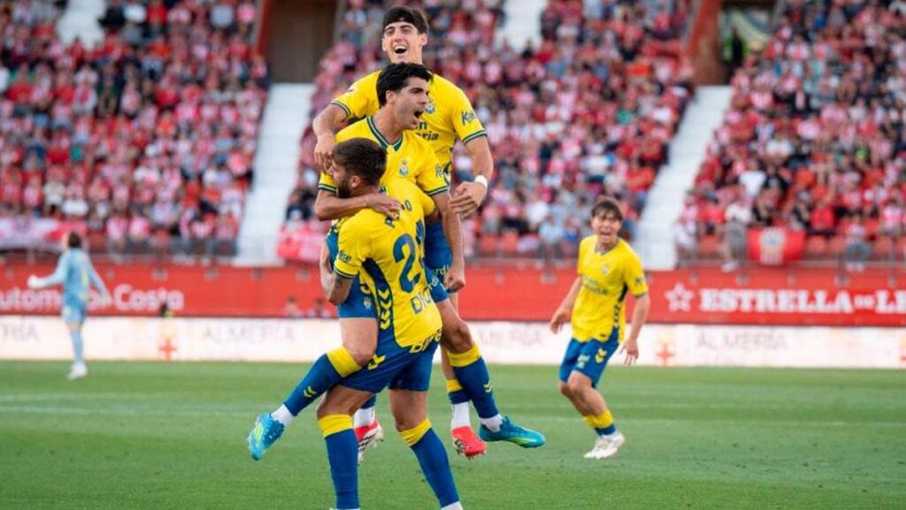 ud las palmas pokonuje ud almeria 1 2