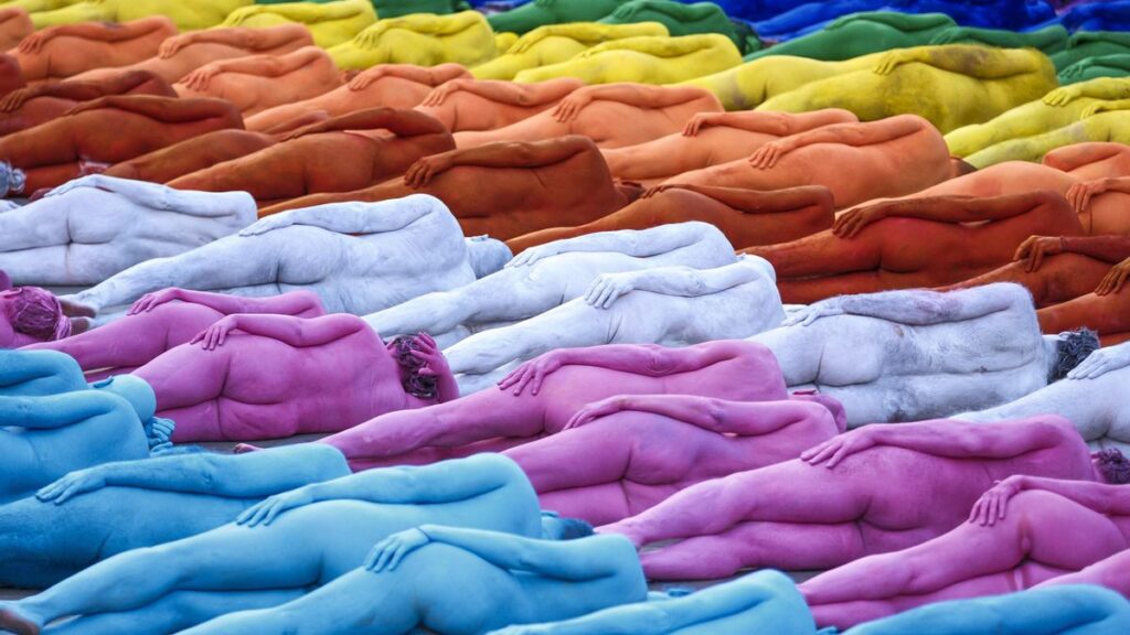 nagie ciala plac santa ana spencer tunick gran canaria