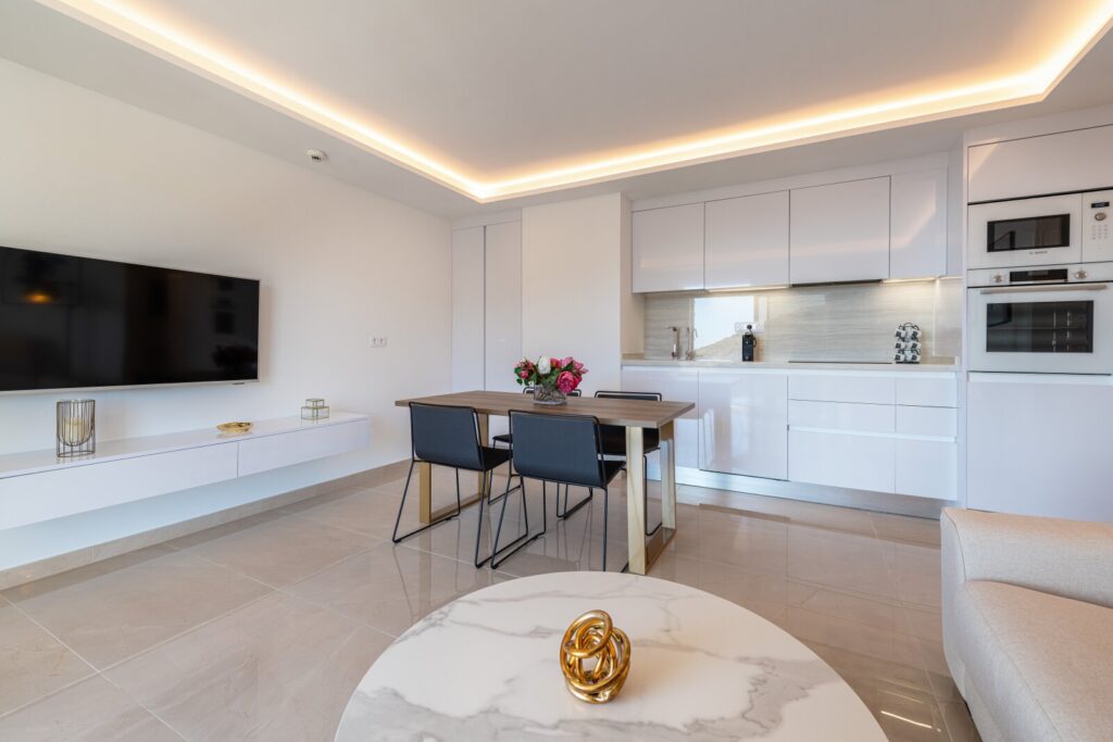 Grand Horizon Kitchen